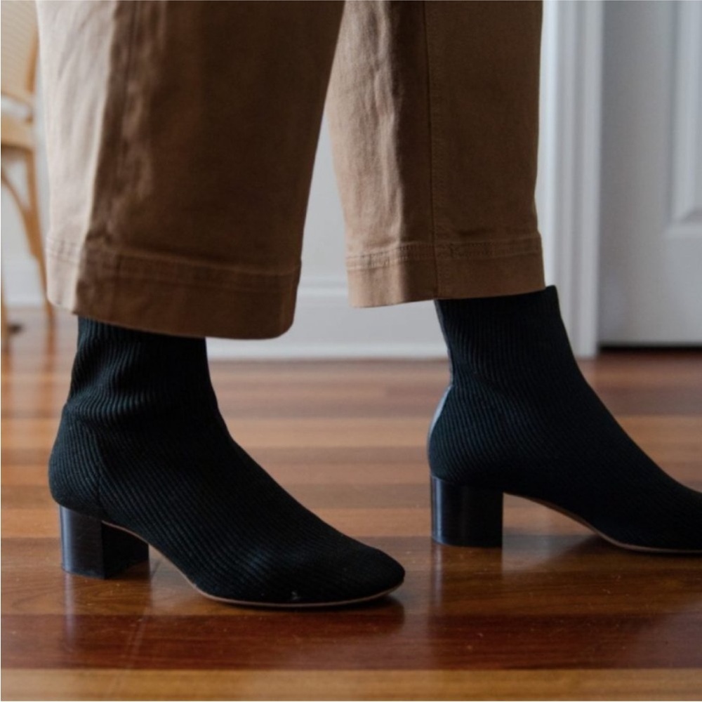 Everlane Reknit Glove Boots Size 7.5 Chunky Heel In Black Minimalist Work Office